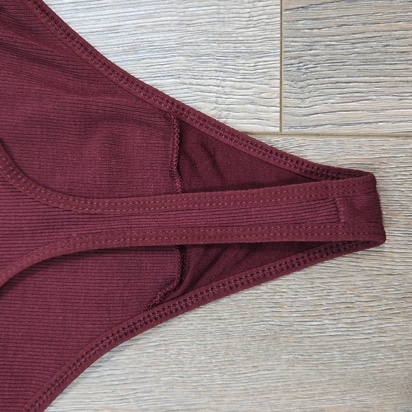 Wilfred burgundy Danette ribbed sleeveless ruffle neck thong bodysuit, size M - Picture 8 of 13